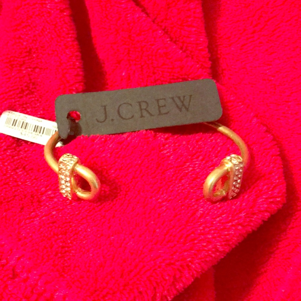 Gold bangle
